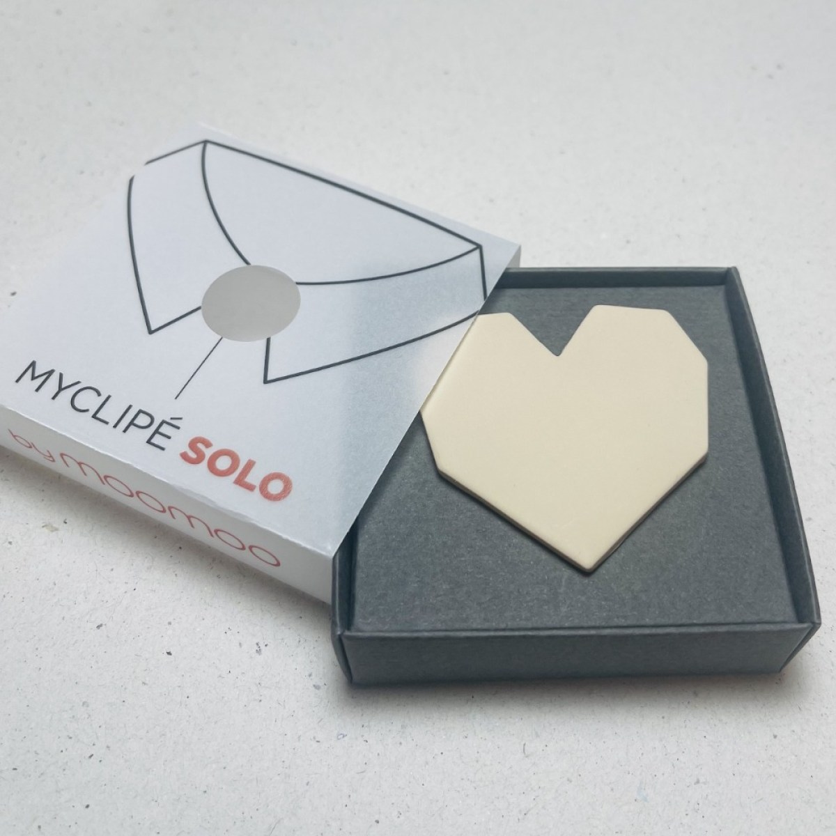 SOLO HEART SAND